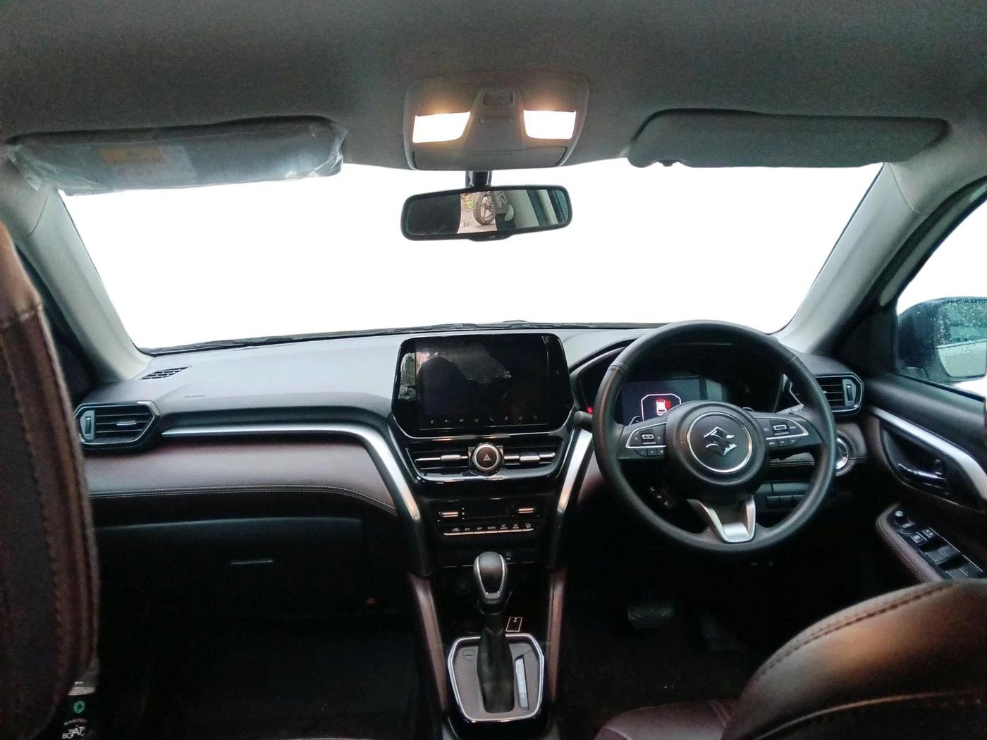 2025 Maruti Grand Vitara ZETA SMART HYBRID AT, Petrol, Automatic, 4,827 km, interior