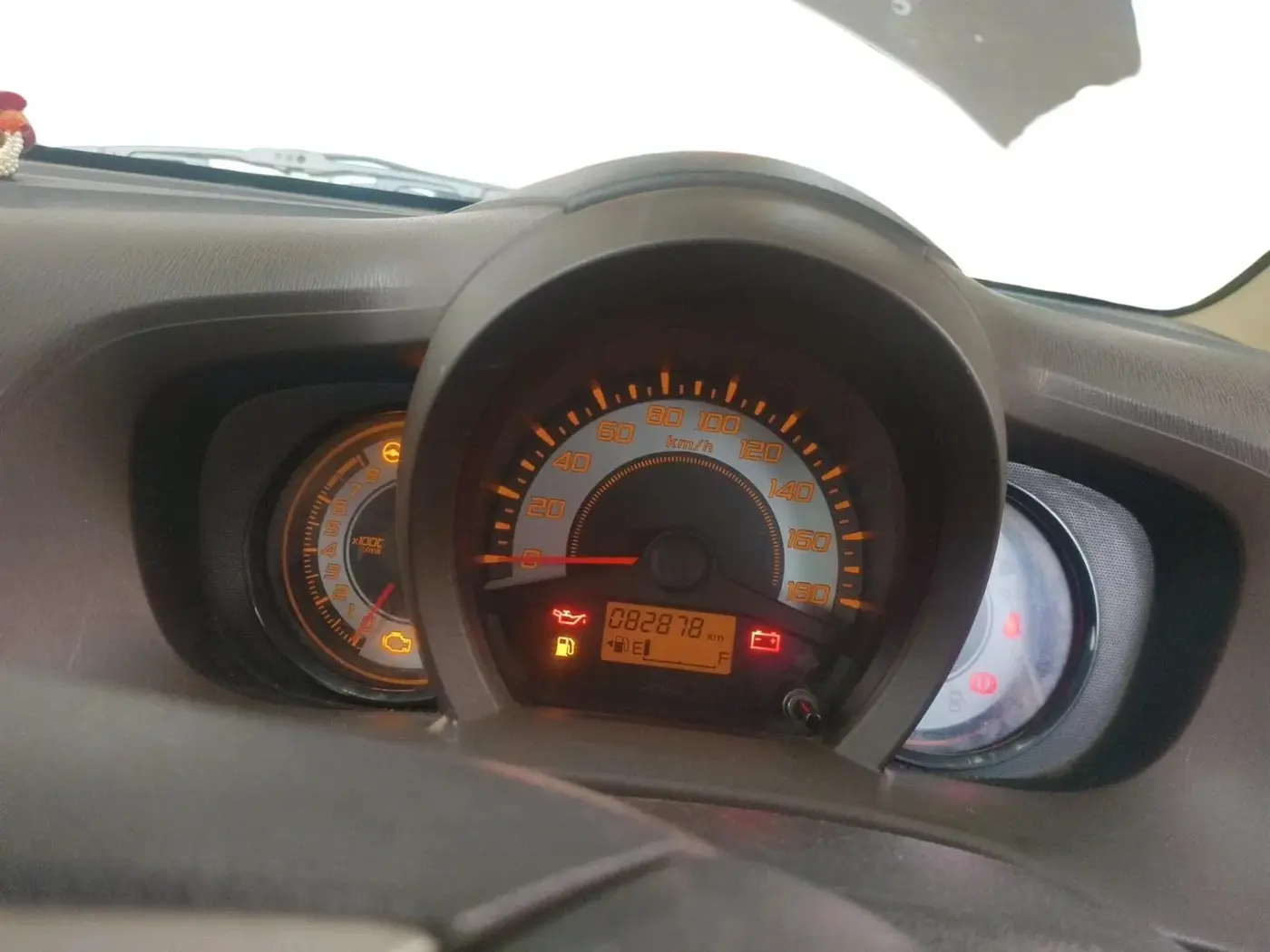 2013 Honda Brio S MT, Petrol, Manual, 82,878 km, interior