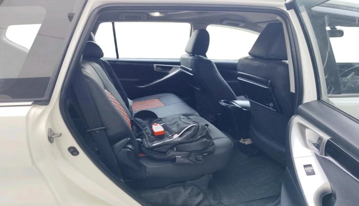 2017 Toyota Innova Crysta 2.4 VX 8 STR, Diesel, Manual, 1,84,240 km, interior