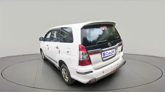 2014 Toyota Innova 2.5 G 7 STR, Diesel, Manual, 3,08,904 km, exterior