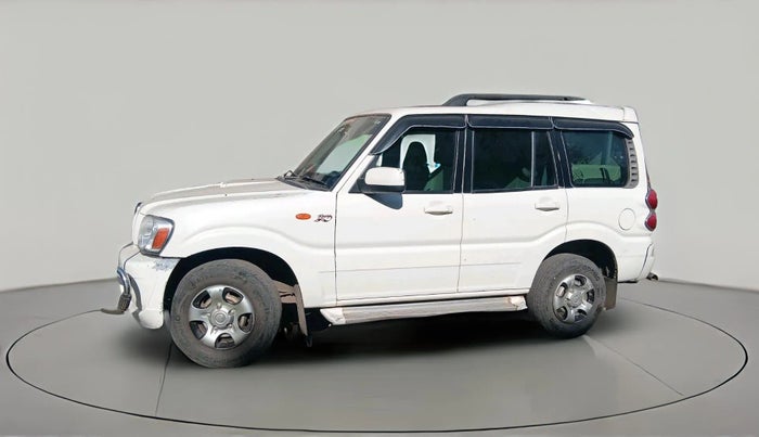 2013 Mahindra Scorpio EX M2DI, Diesel, Manual, 60,545 km, exterior