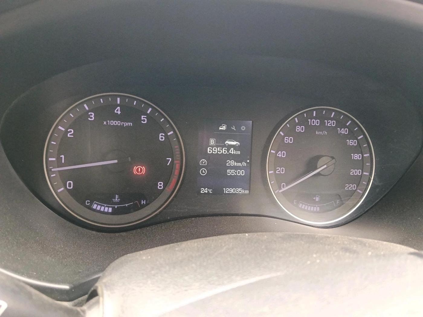 2018 Hyundai i20 Active 1.2 SX, Petrol, Manual, 1,29,035 km, interior