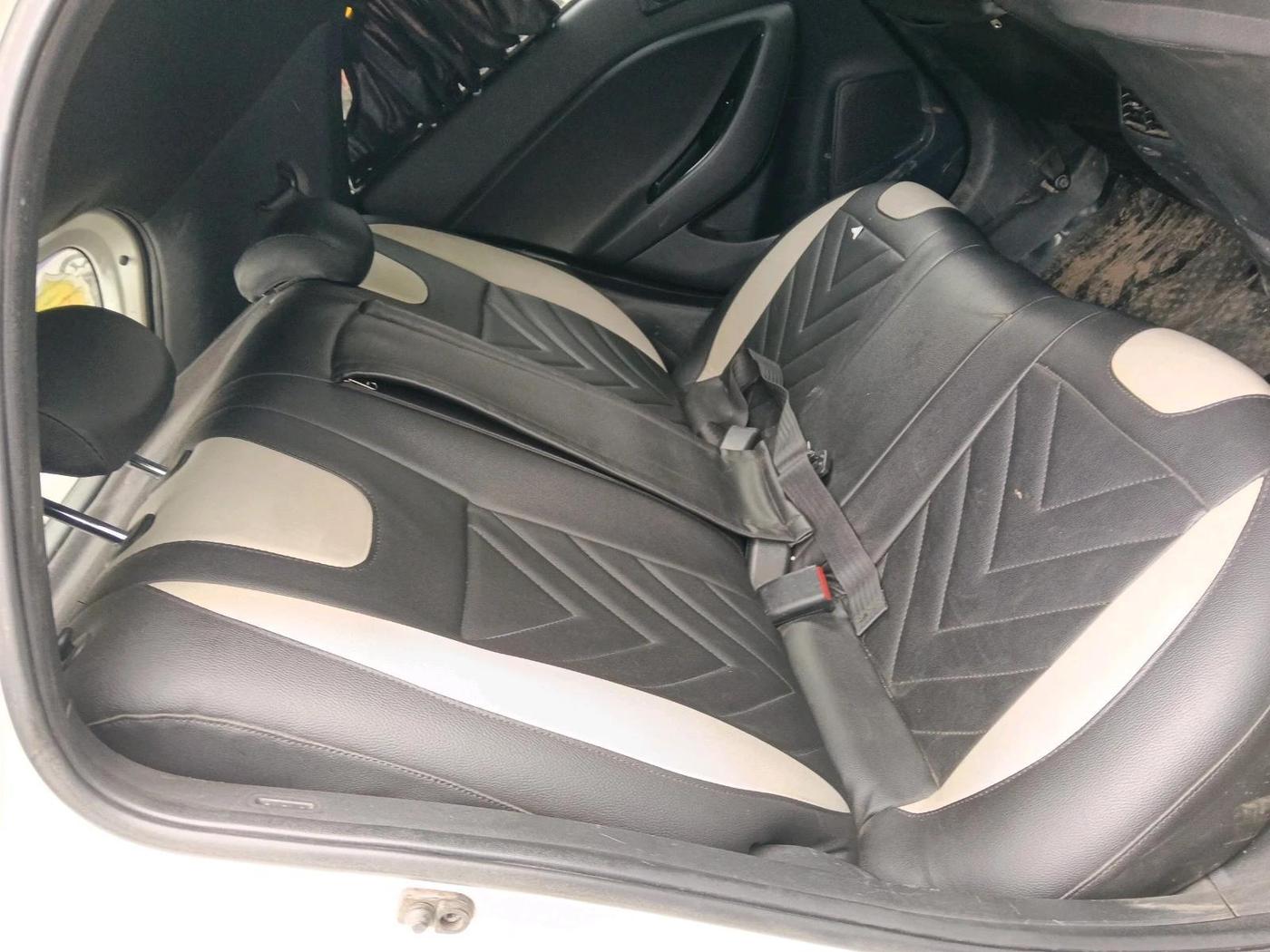 2018 Hyundai i20 Active 1.2 SX, Petrol, Manual, 1,29,035 km, interior