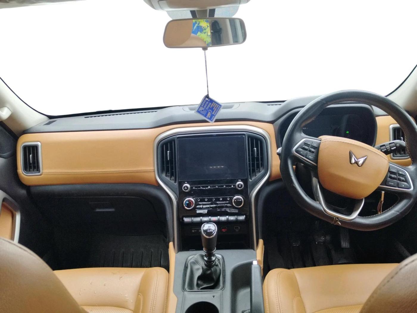 2023 Mahindra SCORPIO-N Z6 DIESEL MT 2WD 7 STR, Diesel, Manual, 36,081 km, interior