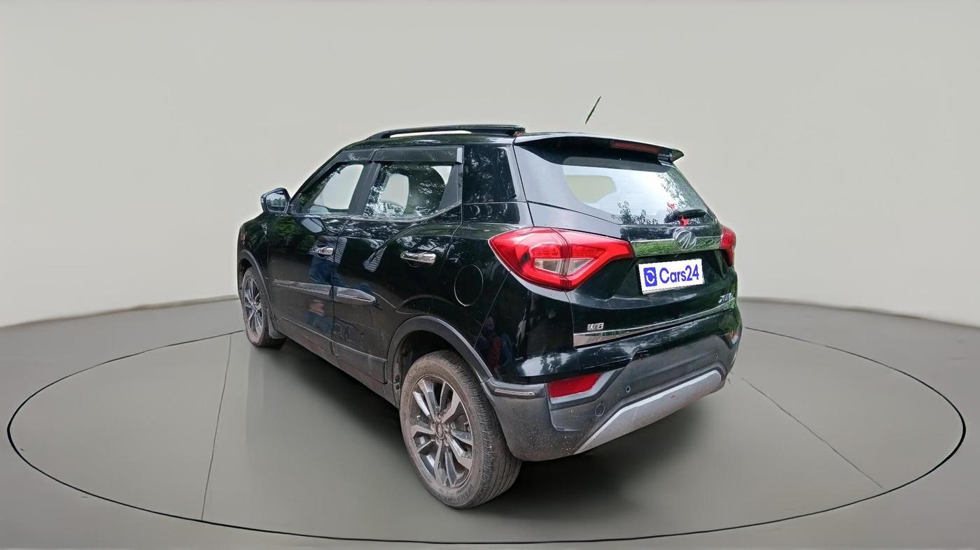 2021 Mahindra XUV300 W8 (O) 1.2 PETROL, Petrol, Manual, 46,383 km, exterior