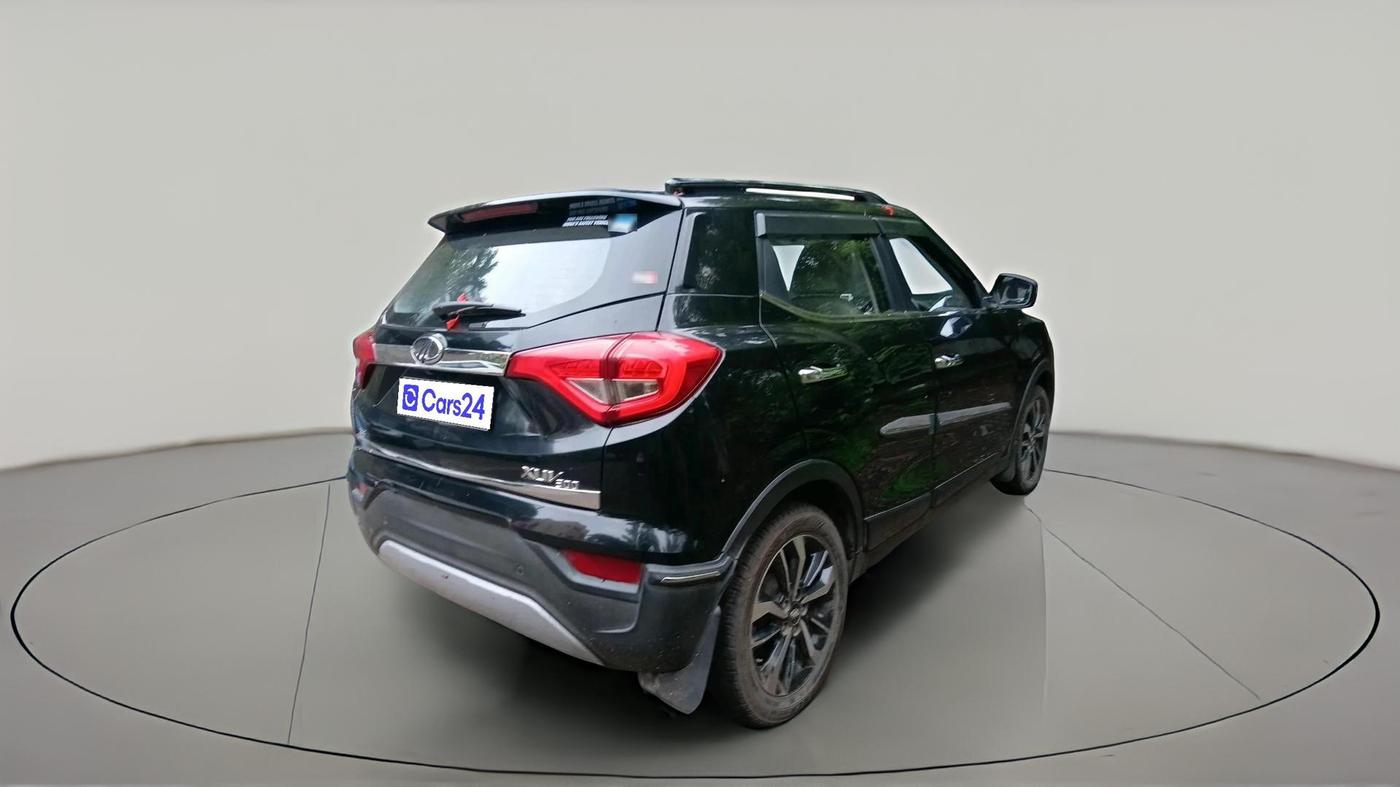 2021 Mahindra XUV300 W8 (O) 1.2 PETROL, Petrol, Manual, 46,383 km, exterior