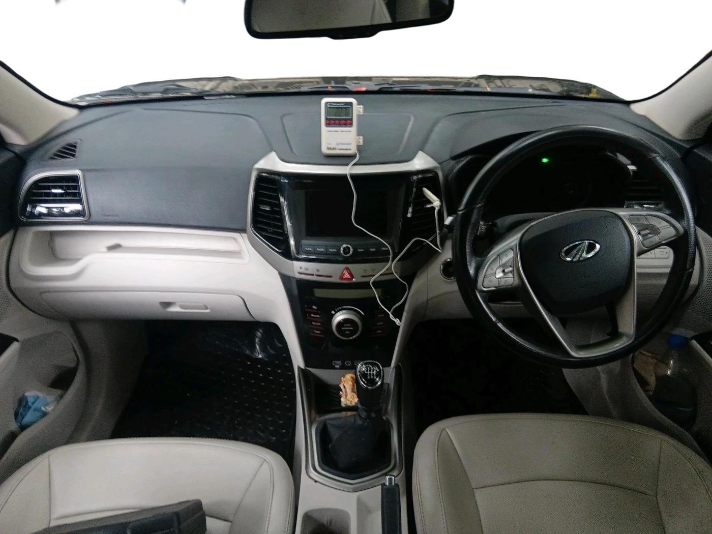 2021 Mahindra XUV300 W8 (O) 1.2 PETROL, Petrol, Manual, 46,383 km, interior