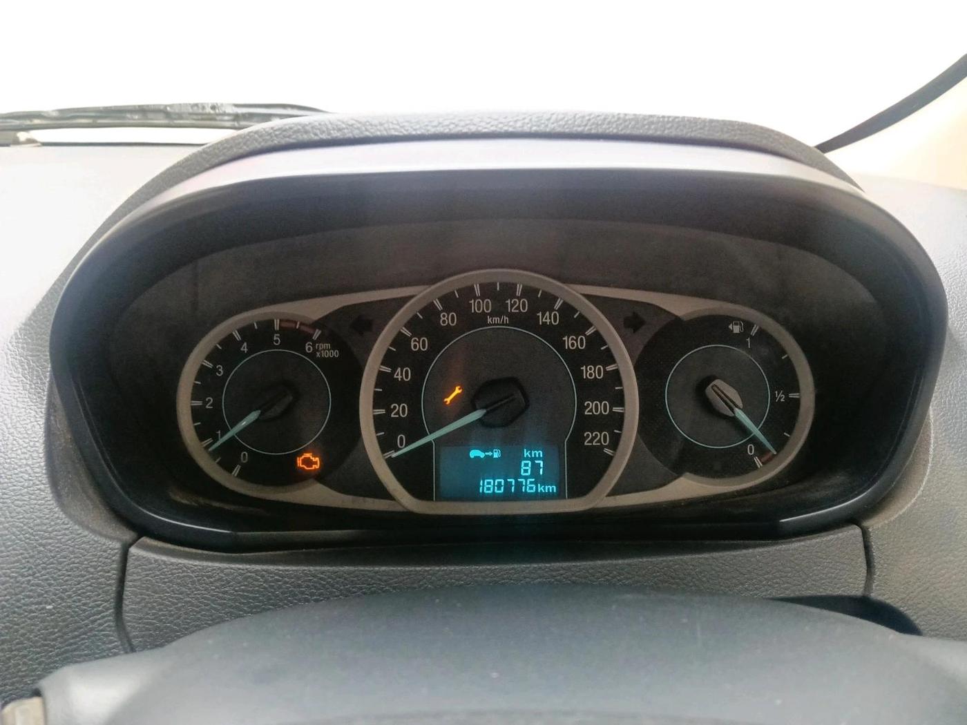 2018 Ford Figo Aspire TITANIUM1.5 DIESEL, Diesel, Manual, 1,80,776 km, interior