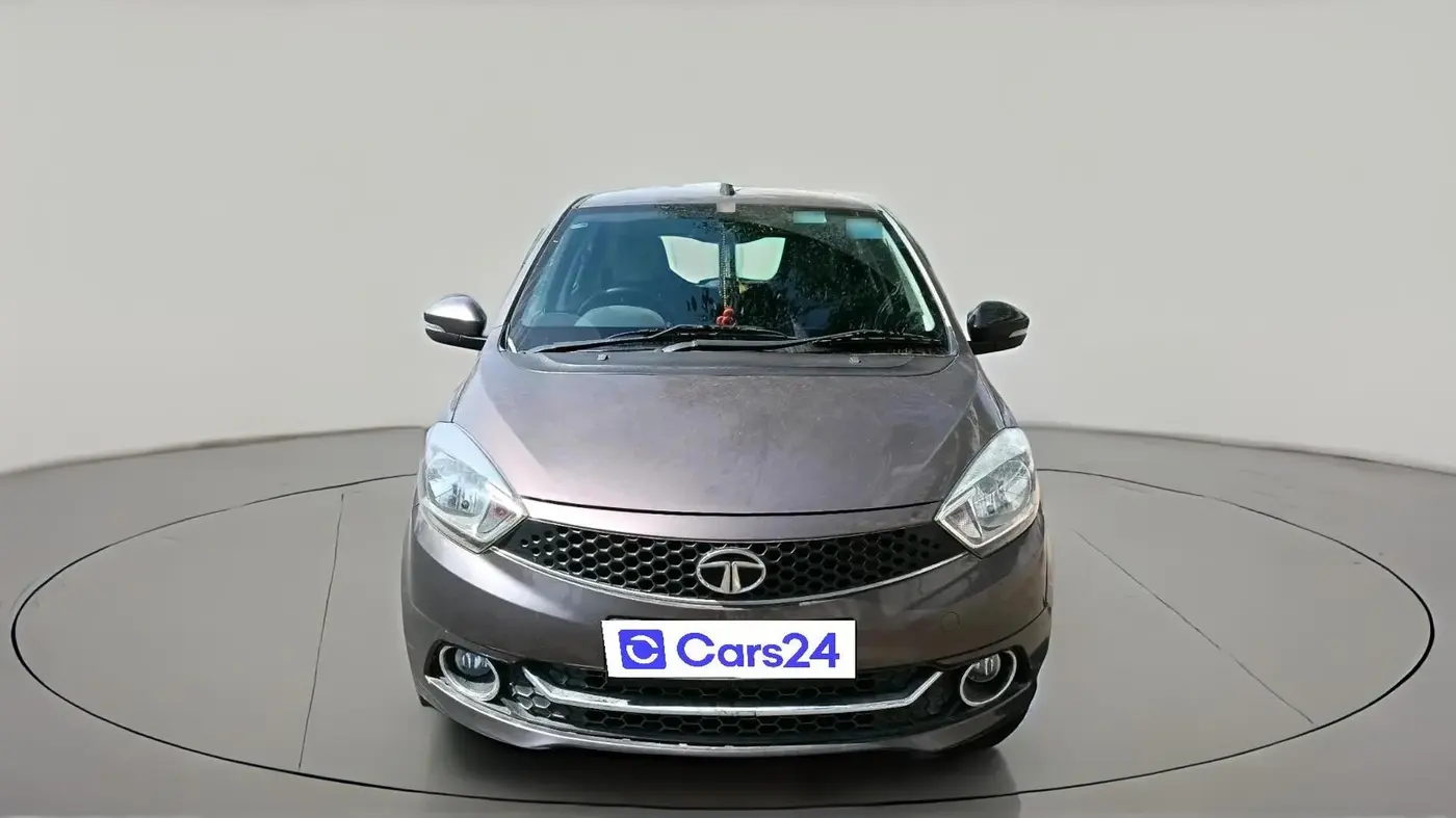 2017 Tata Tiago XZ PETROL, Petrol, Manual, 1,05,921 km, exterior