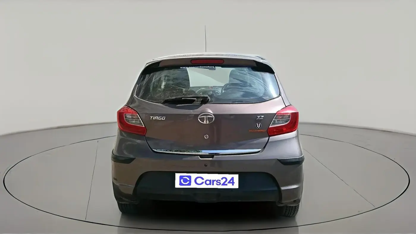 2017 Tata Tiago XZ PETROL, Petrol, Manual, 1,05,921 km, exterior