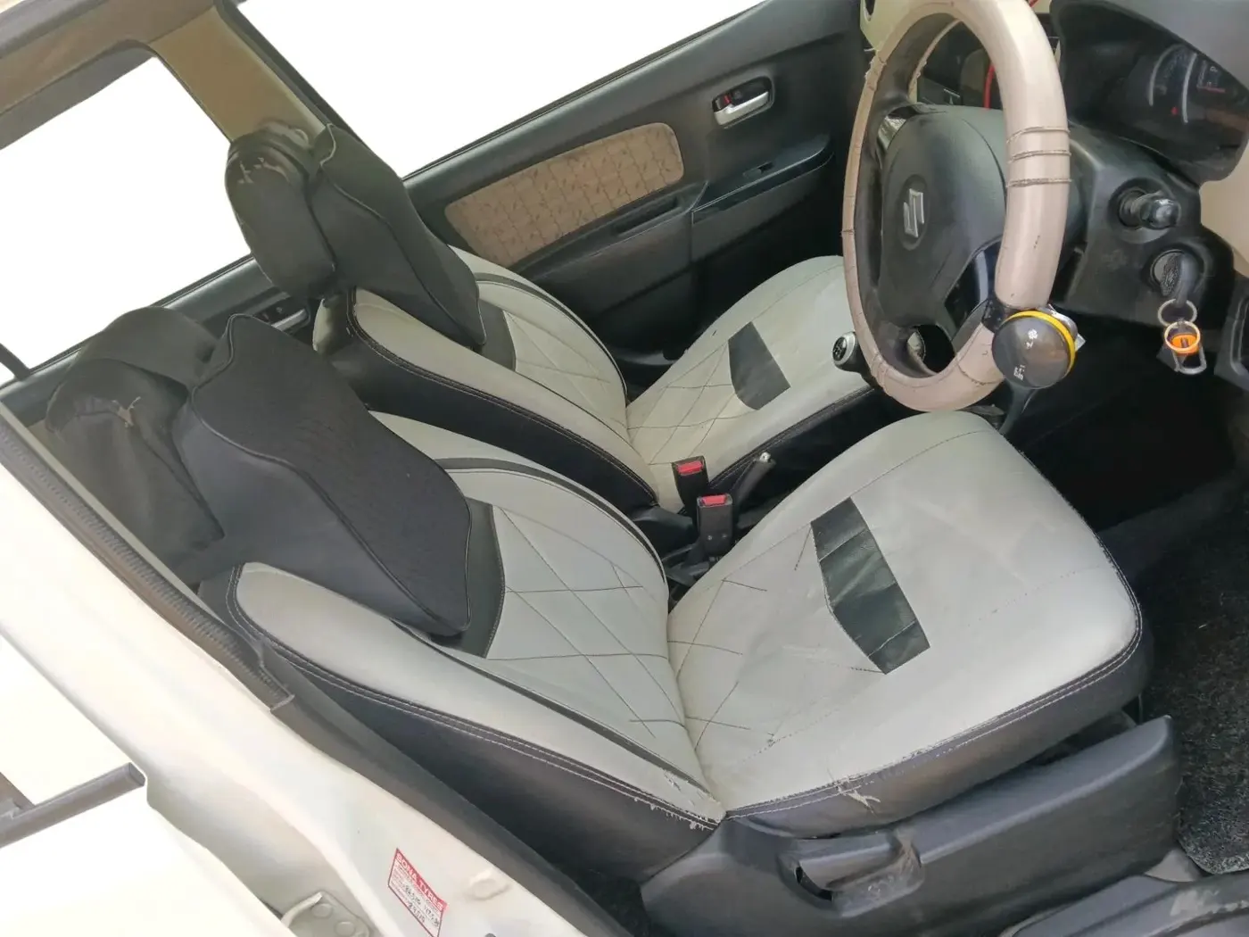 2017 Maruti Wagon R 1.0 VXI, CNG, Manual, 1,22,000 km, interior