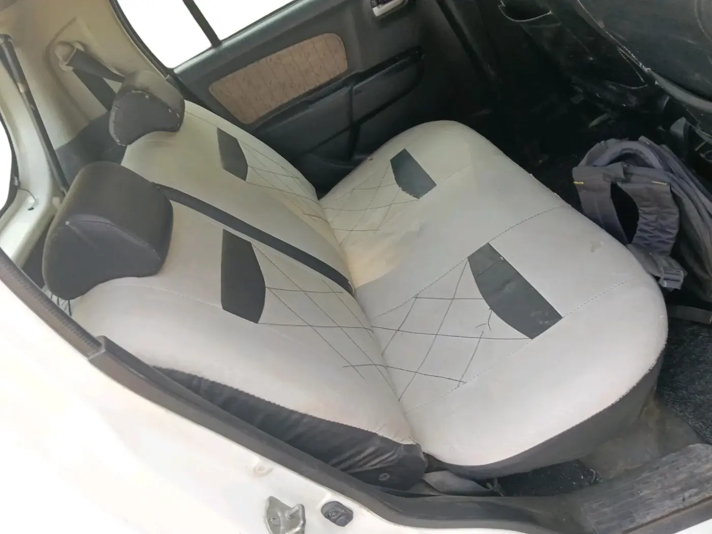 2017 Maruti Wagon R 1.0 VXI, CNG, Manual, 1,22,000 km, interior