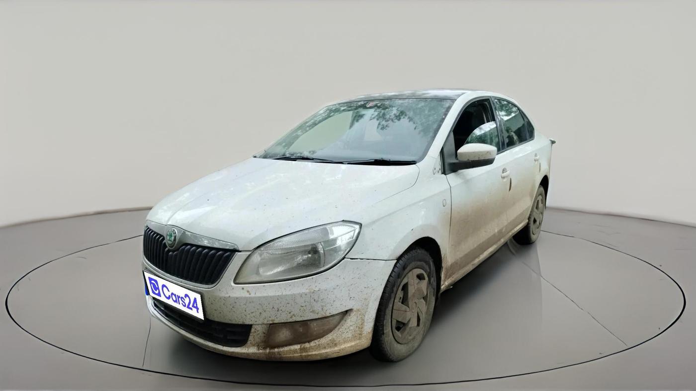 2012 Skoda Rapid AMBITION 1.6 TDI CR MT, Diesel, Manual, 98,603 km, exterior