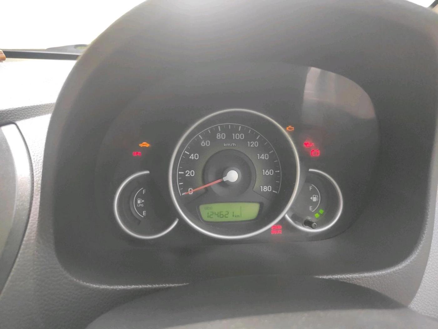 2012 Hyundai Eon D-LITE + LPG, Petrol, Manual, 1,24,621 km, interior