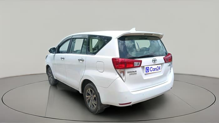 2021 Toyota Innova Crysta 2.4 VX 8 STR, Diesel, Manual, 1,16,580 km, exterior