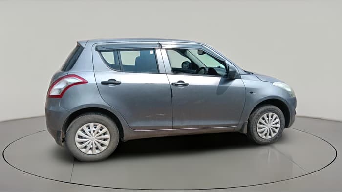 2011 Maruti Swift LXI, Petrol, Manual, 1,02,399 km, exterior