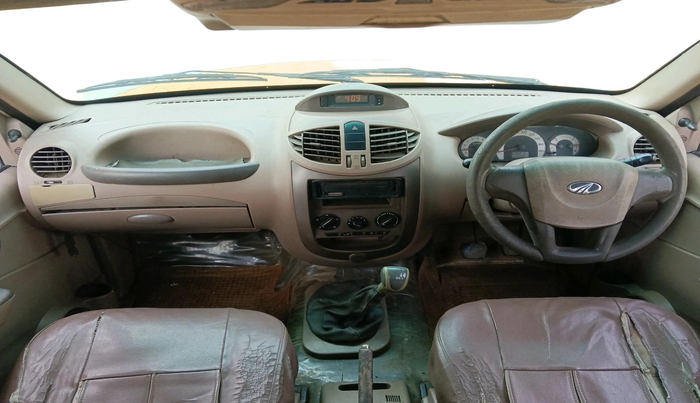 2011 Mahindra Xylo E4 BS-III, Diesel, Manual, 2,79,810 km, interior
