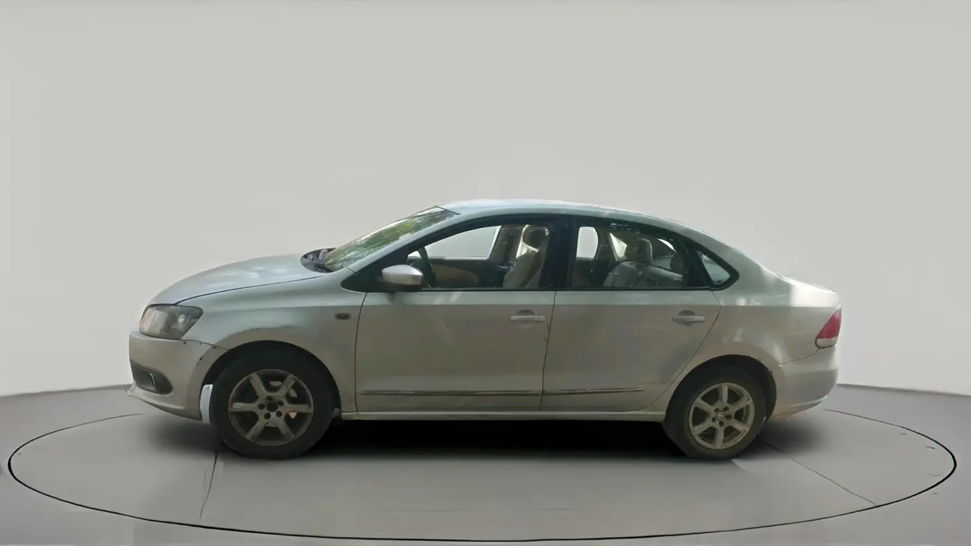 2013 Volkswagen Vento HIGHLINE DIESEL 1.6, Diesel, Manual, 2,51,241 km, exterior