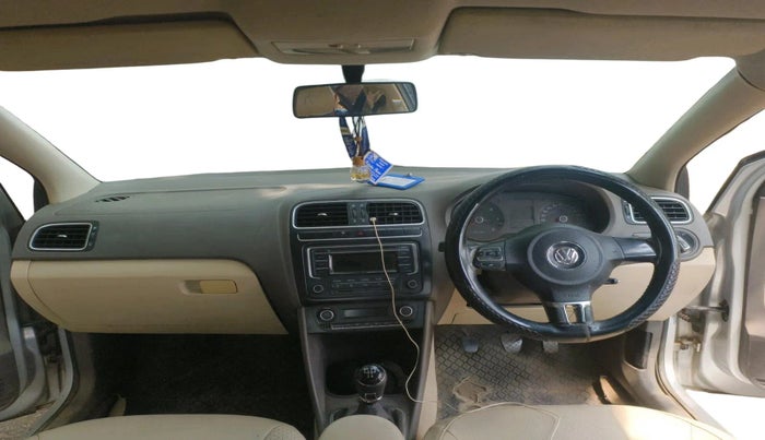 2013 Volkswagen Vento HIGHLINE DIESEL 1.6, Diesel, Manual, 2,51,241 km, interior