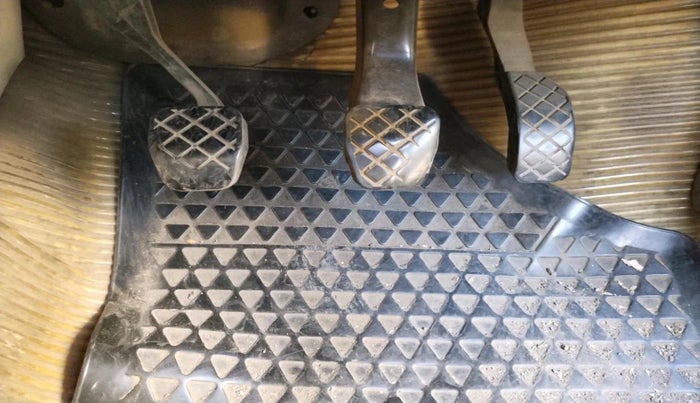 2011 Volkswagen Vento HIGHLINE DIESEL 1.6, Diesel, Manual, 1,50,473 km, interior