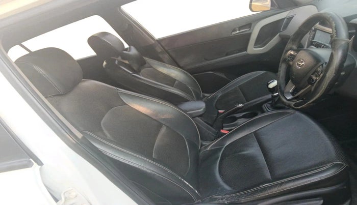 2016 Hyundai Creta SX (O) 1.6 DIESEL, Diesel, Manual, 1,01,721 km, interior