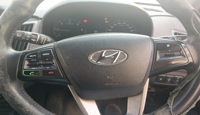 2016 Hyundai Creta SX (O) 1.6 DIESEL, Diesel, Manual, 1,01,721 km, interior