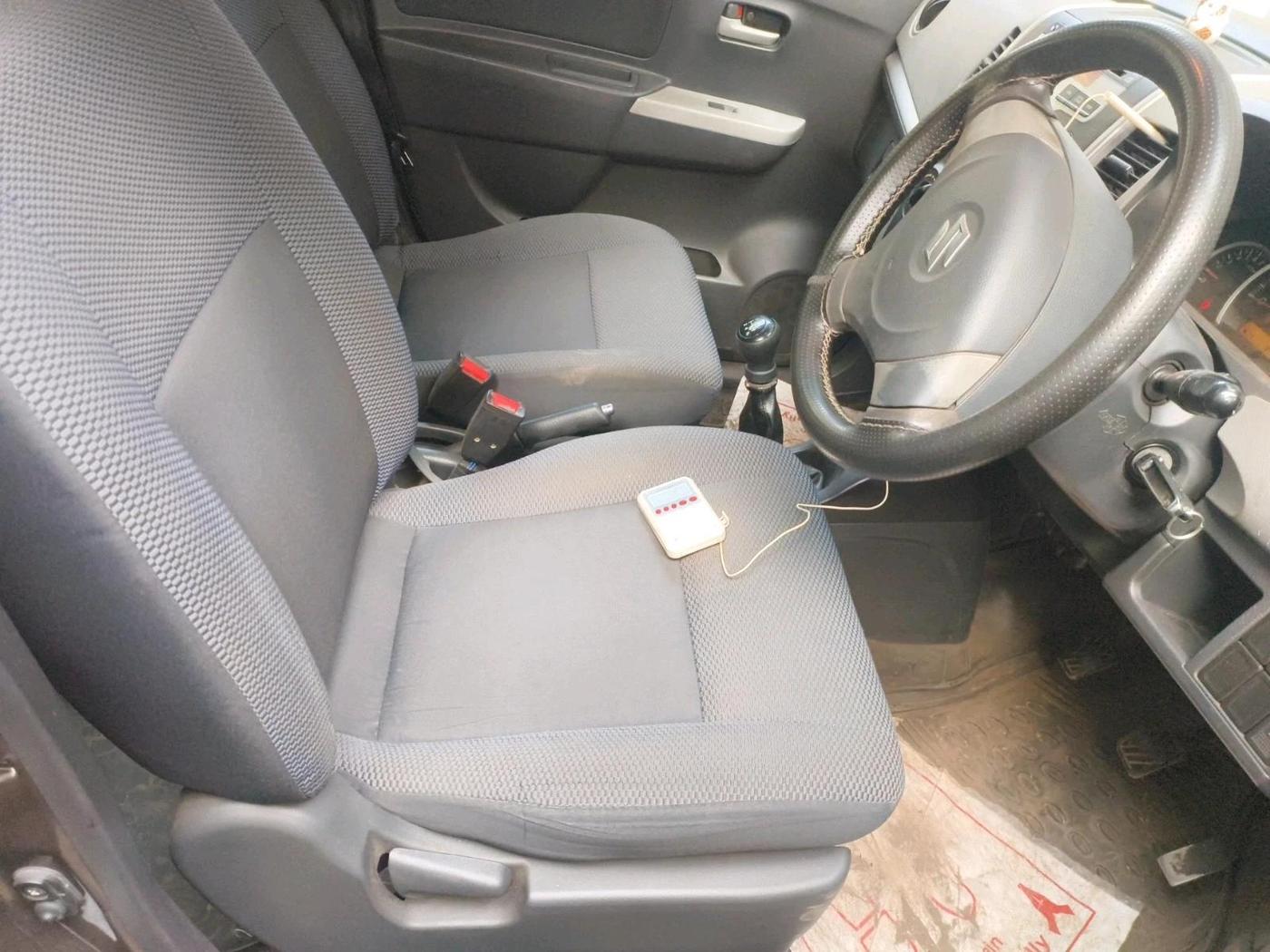 2011 Maruti Wagon R 1.0 VXI, Petrol, Manual, 1,19,349 km, interior