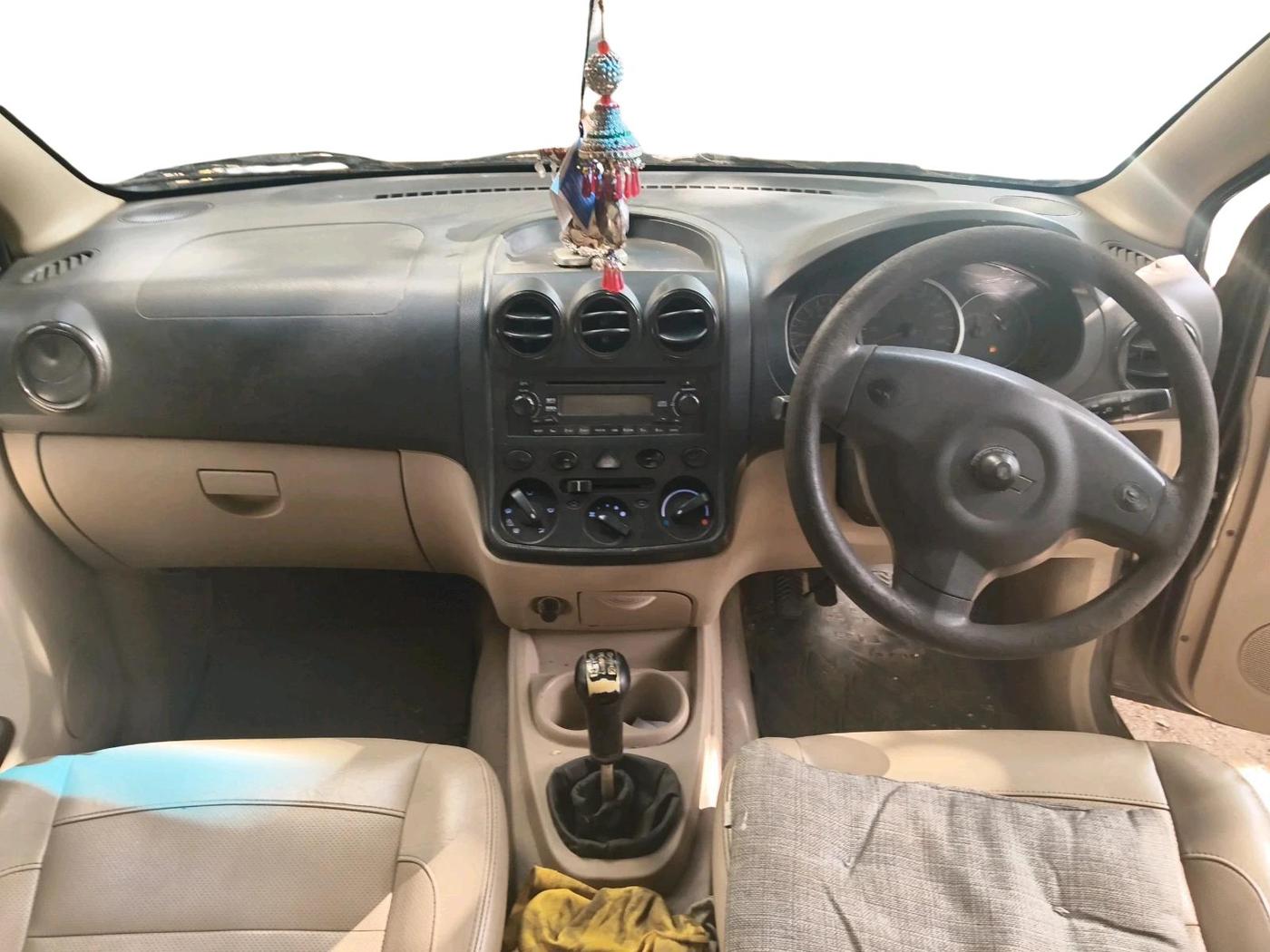 2013 Chevrolet Enjoy 1.4 LT 7 STR, CNG, Manual, 99,106 km, interior