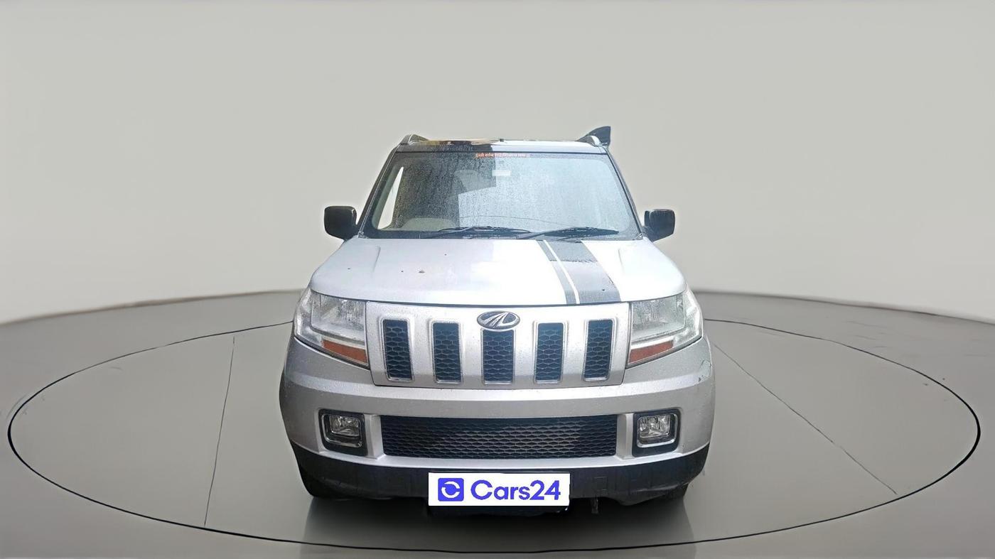 2017 Mahindra TUV300 T8, Diesel, Manual, 1,27,751 km, exterior