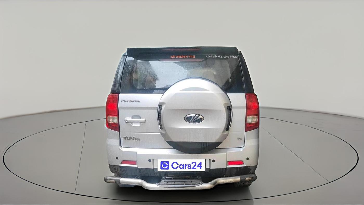 2017 Mahindra TUV300 T8, Diesel, Manual, 1,27,751 km, exterior