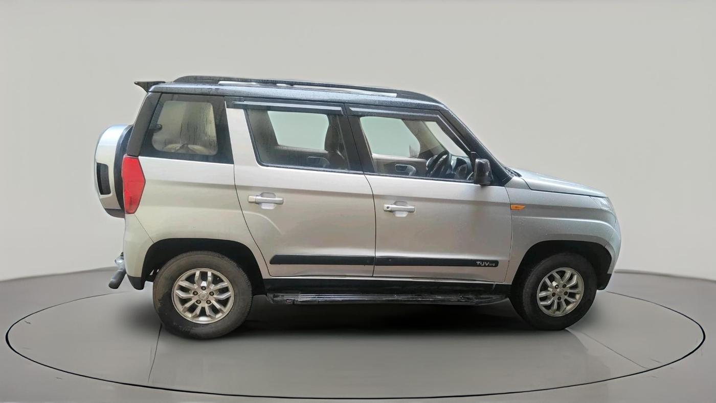 2017 Mahindra TUV300 T8, Diesel, Manual, 1,27,751 km, exterior