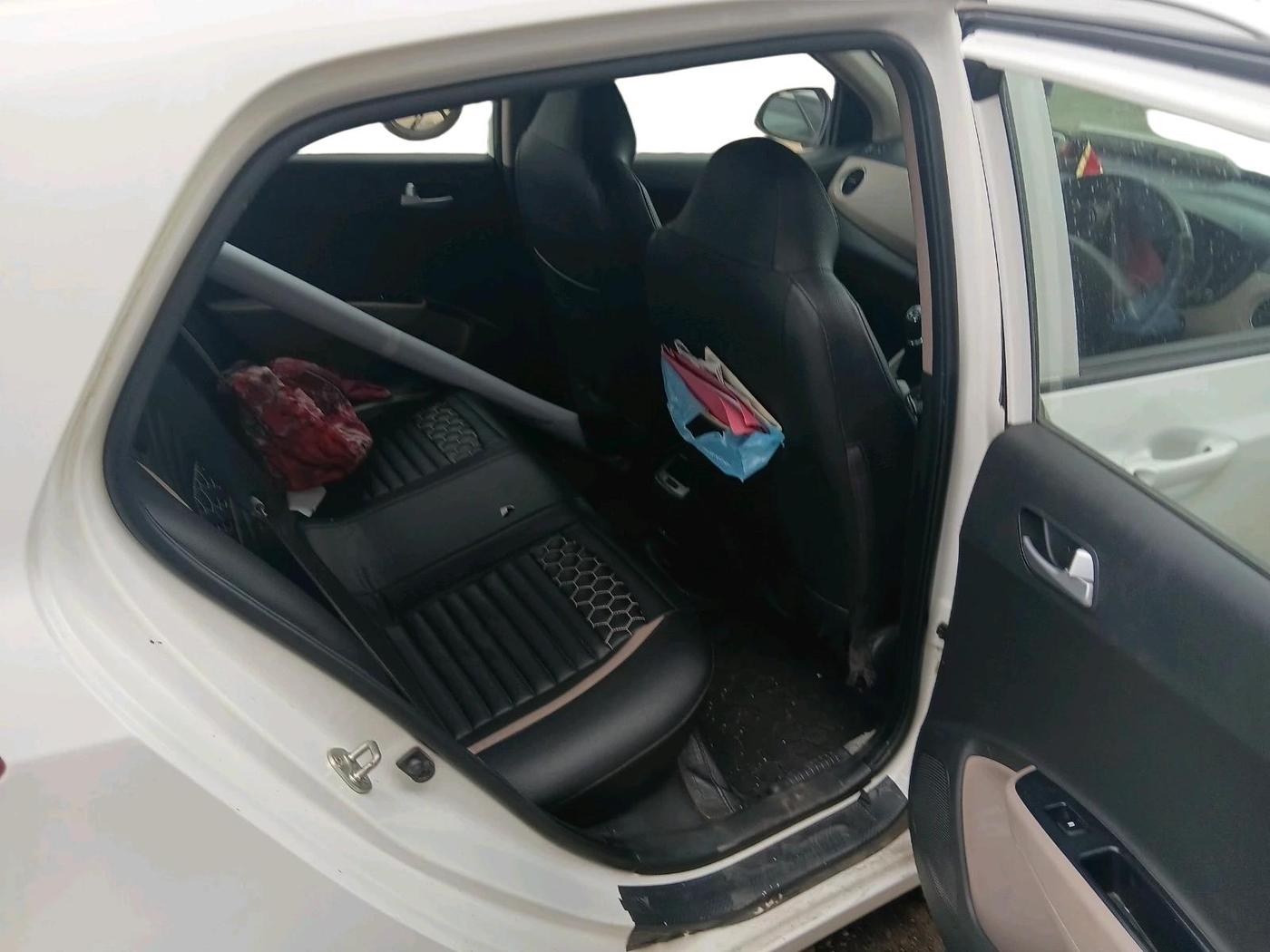 2018 Hyundai Grand i10 SPORTZ 1.2 KAPPA VTVT, Petrol, Manual, 65,029 km, interior