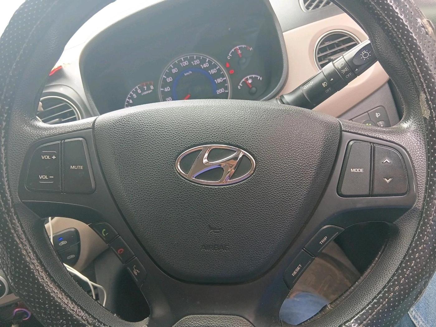 2018 Hyundai Grand i10 SPORTZ 1.2 KAPPA VTVT, Petrol, Manual, 65,029 km, interior