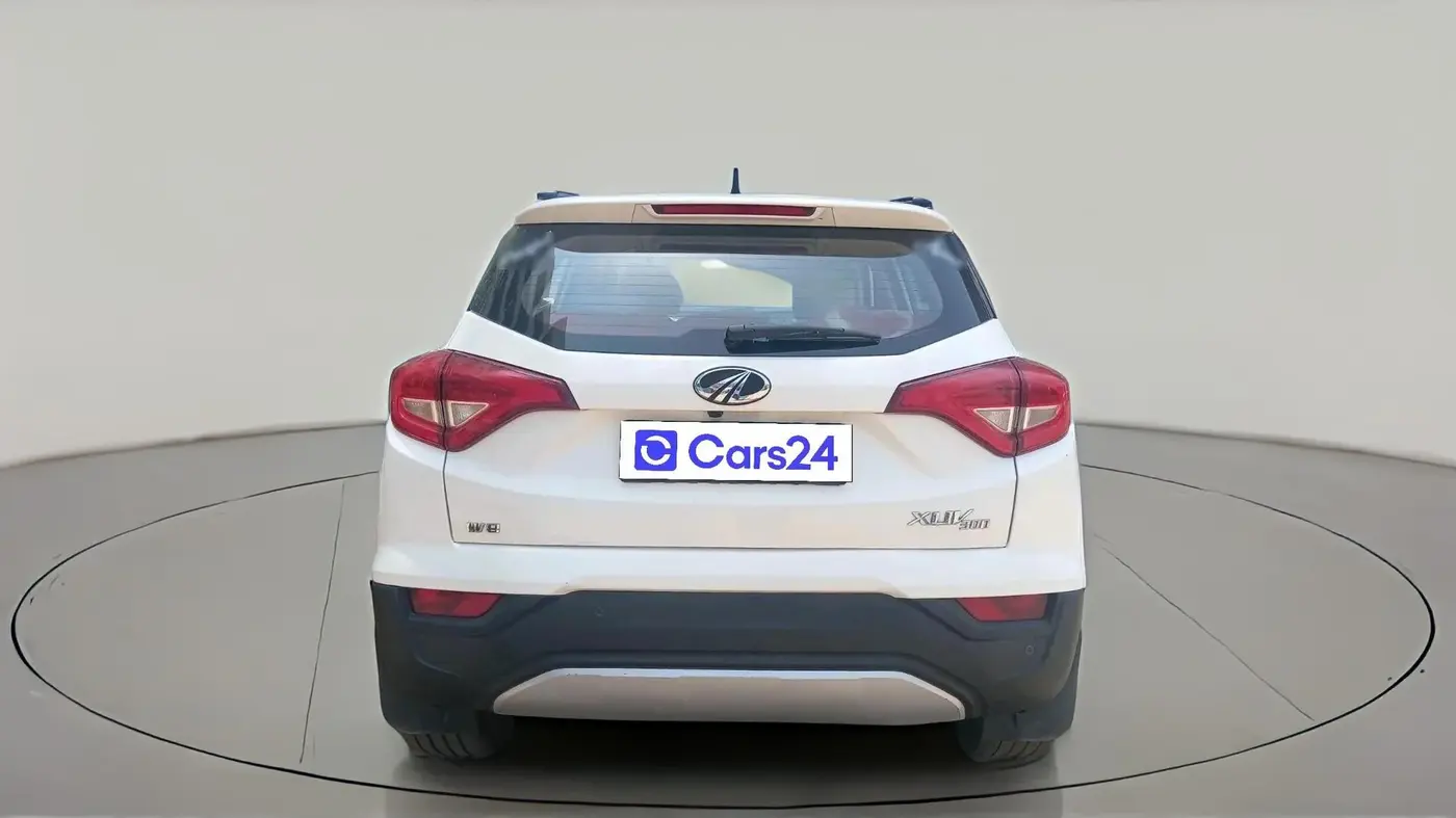 2020 Mahindra XUV300 W8 (O) 1.5 DIESEL, Diesel, Manual, 77,631 km, exterior