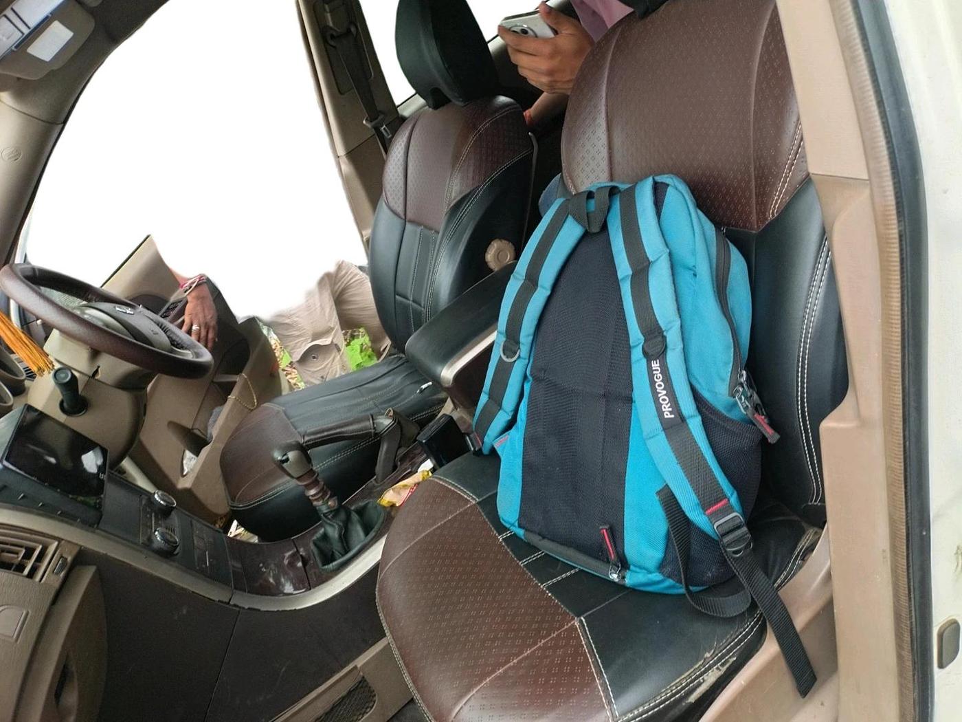2012 Mahindra XUV500 W8, Diesel, Manual, 1,10,491 km, interior