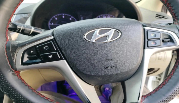 2012 Hyundai Verna FLUIDIC 1.6 CRDI SX, Diesel, Manual, 1,17,311 km, interior