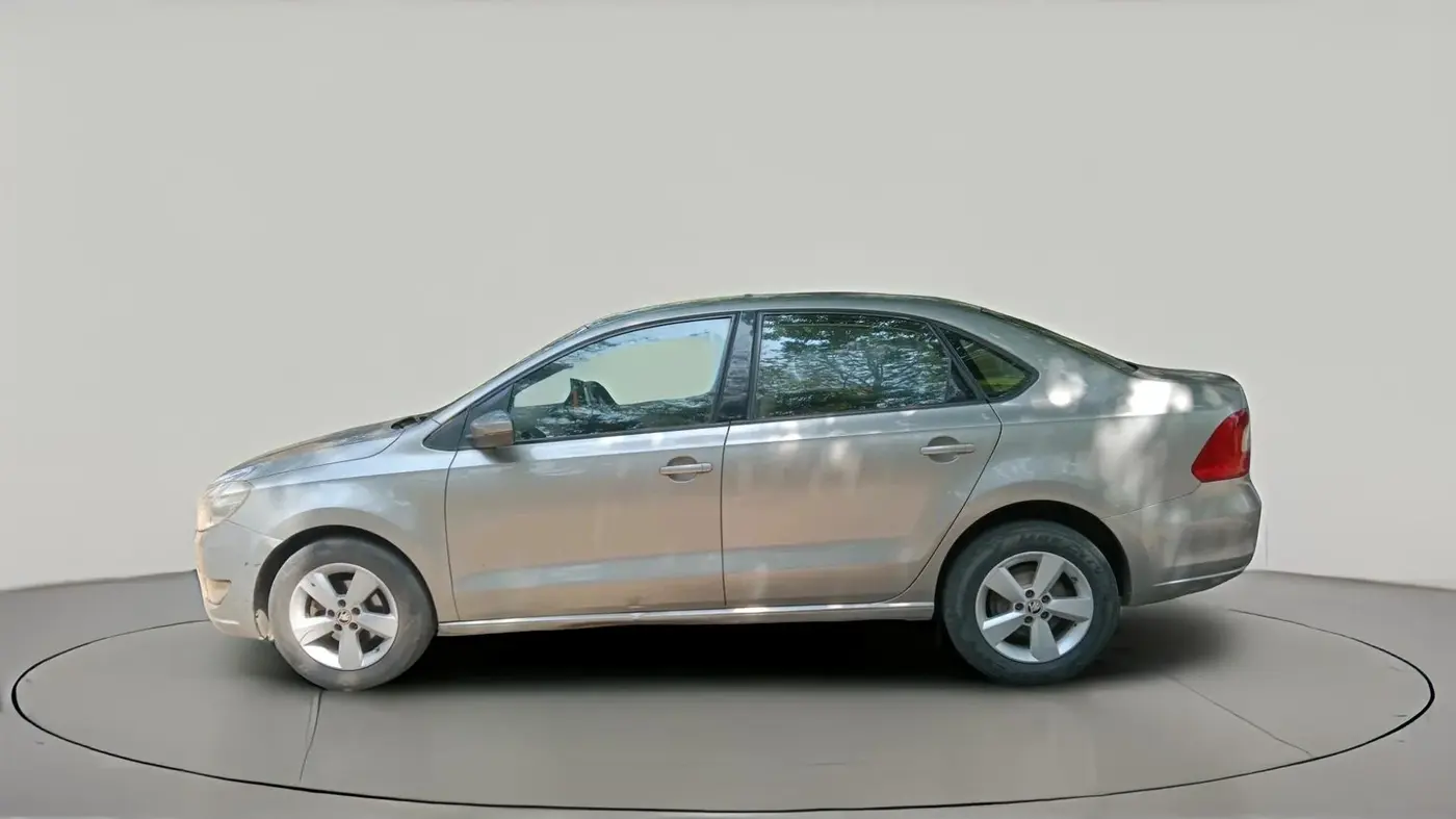 2016 Skoda Rapid 1.5 TDI CR STYLE PLUS AT, Diesel, Automatic, 2,34,175 km, exterior