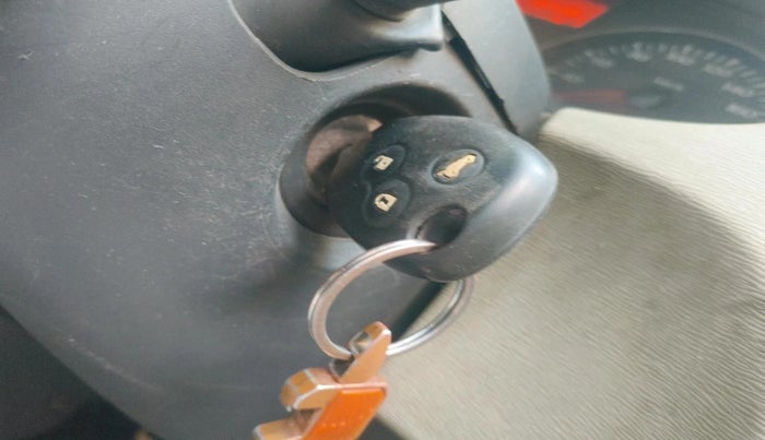 2014 Renault Duster 85 PS RXL DIESEL, Diesel, Manual, 1,32,660 km, interior