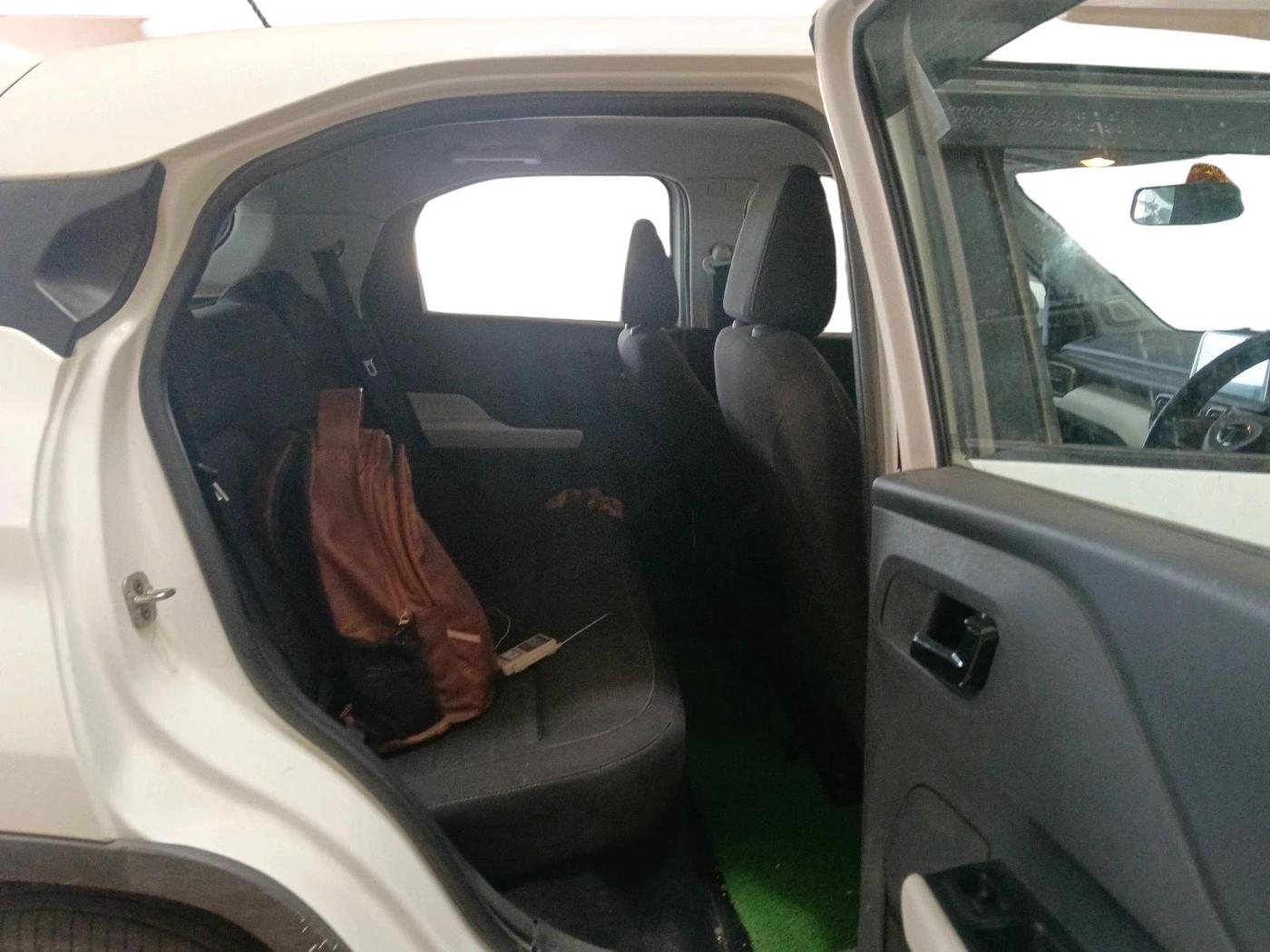 2024 Tata PUNCH ACCOMPLISHED MT CNG, CNG, Manual, 14,402 km, interior