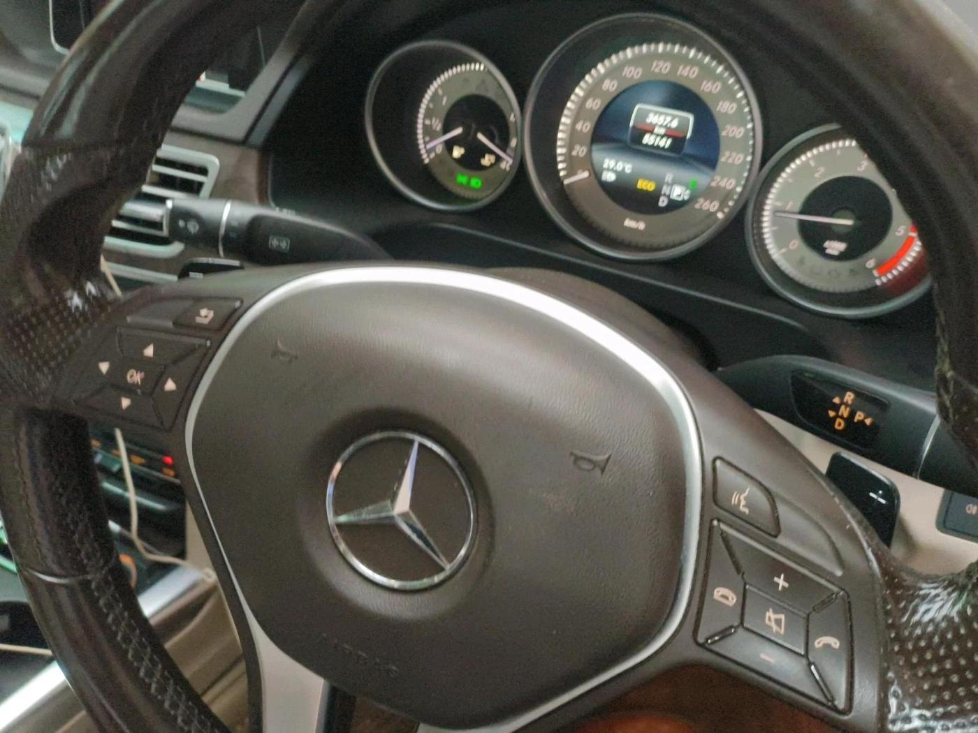 2015 Mercedes Benz E Class E 250 CDI AVANTGARDE, Diesel, Automatic, 55,141 km, interior
