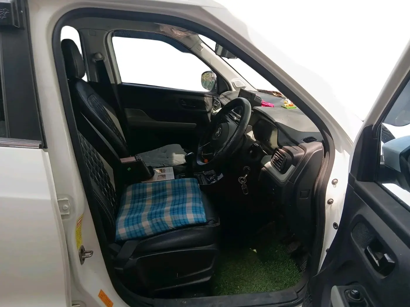 2024 Tata PUNCH ADVENTURE MT CNG , CNG, Manual, 12,217 km, interior