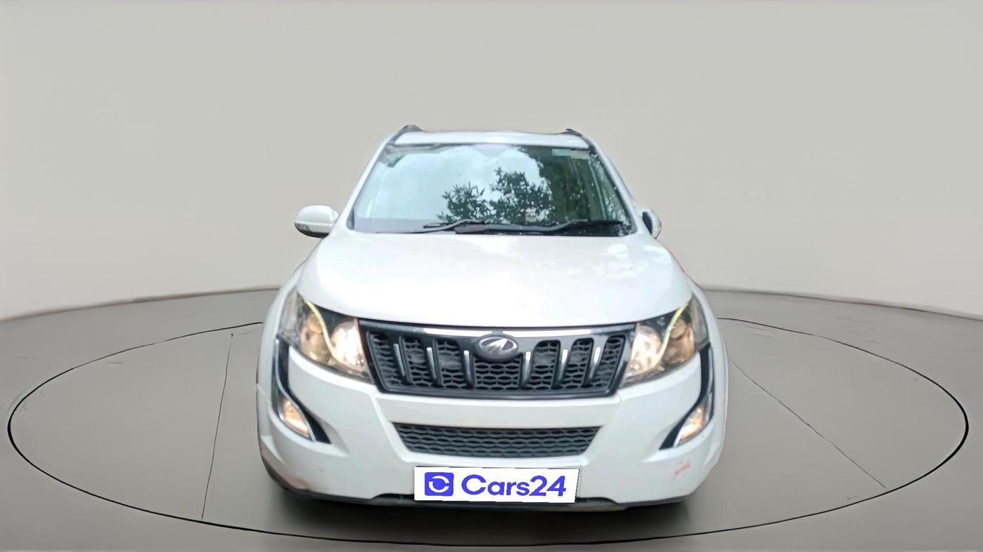 2015 Mahindra XUV500 W10, Diesel, Manual, 1,25,225 km, exterior