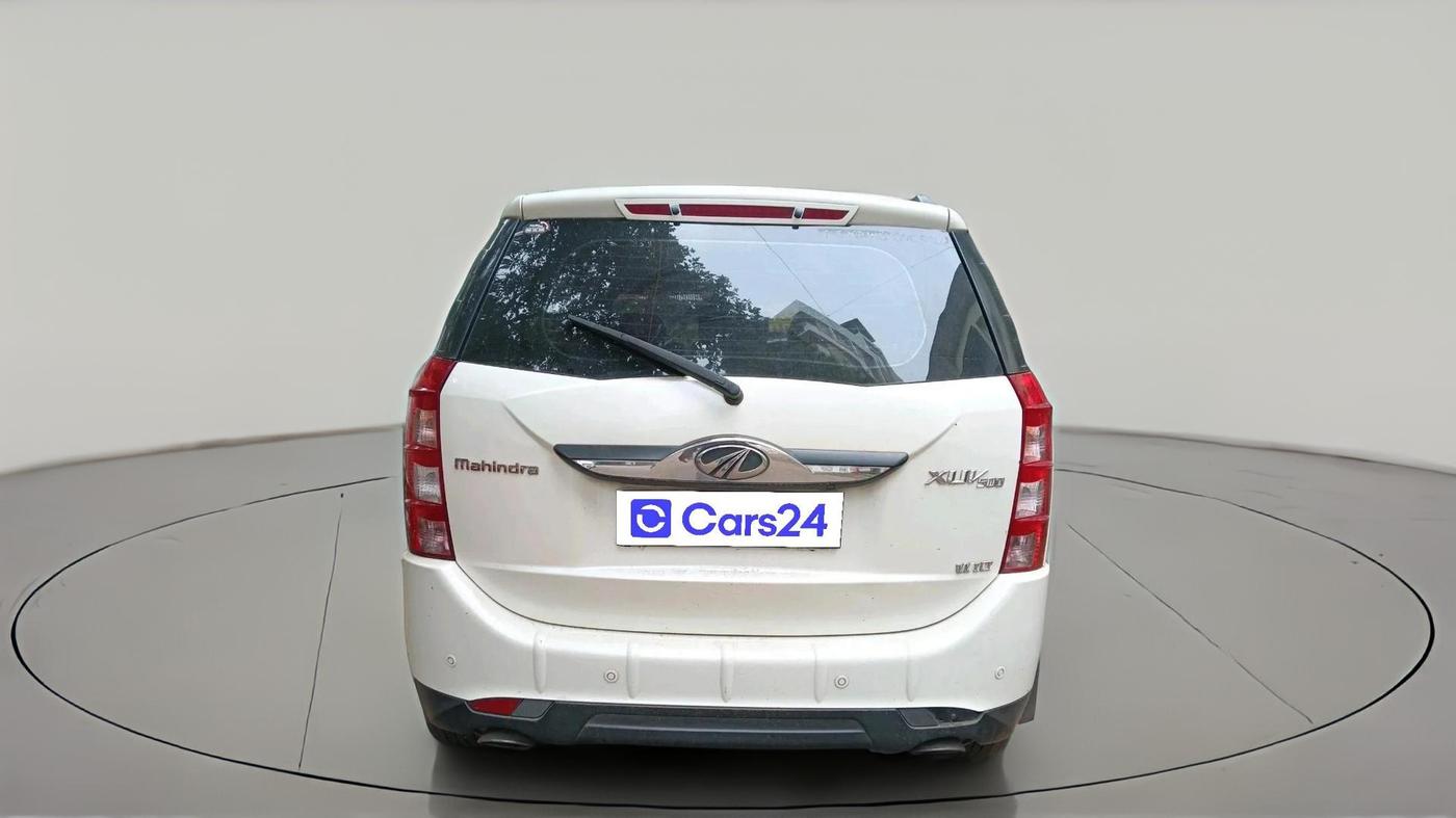 2015 Mahindra XUV500 W10, Diesel, Manual, 1,25,225 km, exterior