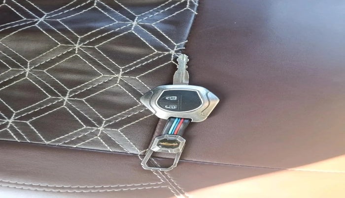 2012 Maruti Ertiga ZDI, Diesel, Manual, 3,33,804 km, interior