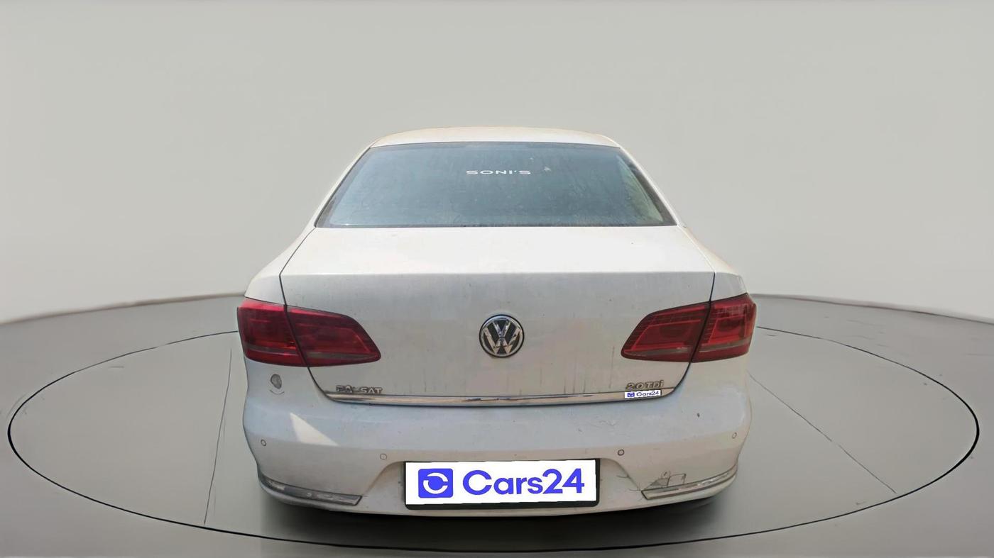 2011 Volkswagen Passat HIGHLINE DSG, Diesel, Automatic, 1,13,000 km, exterior