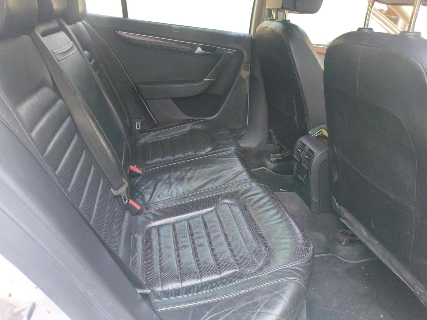 2011 Volkswagen Passat HIGHLINE DSG, Diesel, Automatic, 1,13,000 km, interior