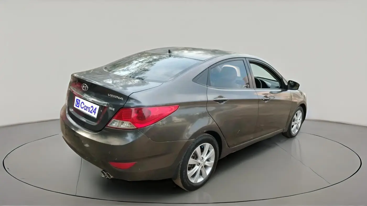 2012 Hyundai Verna FLUIDIC 1.6 VTVT SX, Petrol, Manual, 99,999 km, exterior