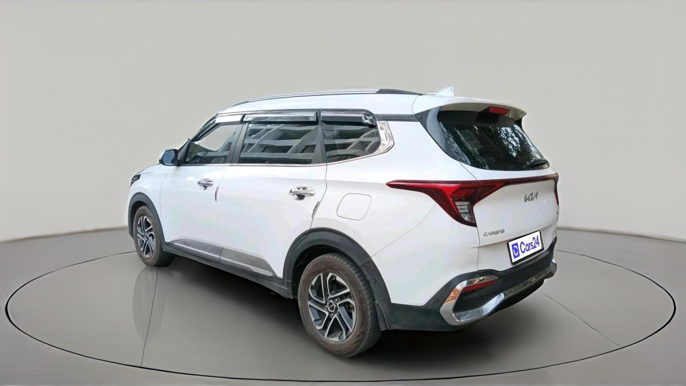2022 KIA CARENS LUXURY PLUS 1.5 DIESEL AT 6 STR, Diesel, Automatic, 1,06,985 km, exterior