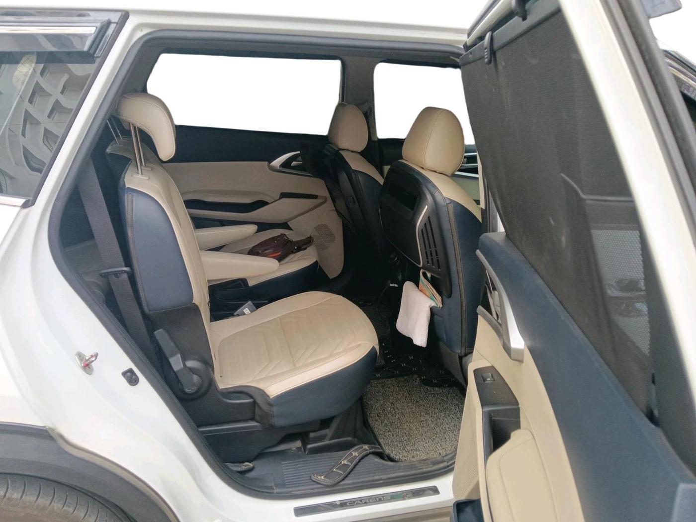 2022 KIA CARENS LUXURY PLUS 1.5 DIESEL AT 6 STR, Diesel, Automatic, 1,06,985 km, interior