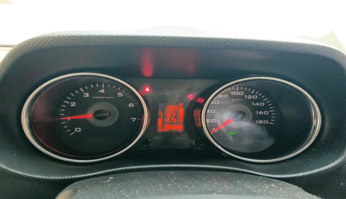 2016 Mahindra TUV300 T8, Diesel, Manual, 1,98,038 km, interior